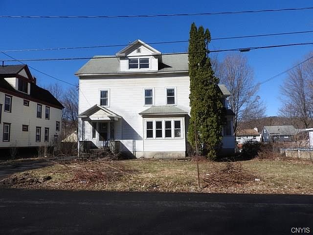1st image of 114 Academy Pl