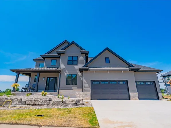 903 Welcome Blvd, Waunakee, WI 53597
