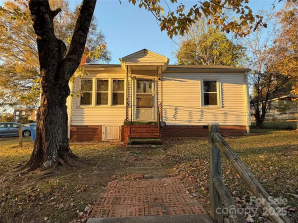 928 Bost St, Albemarle, NC 28001