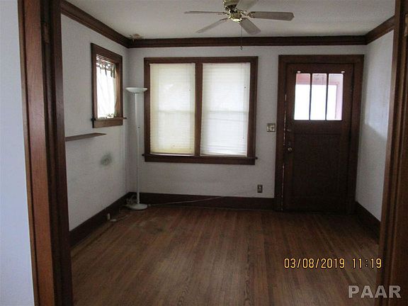 3rd image of 733 E Maywood Ave