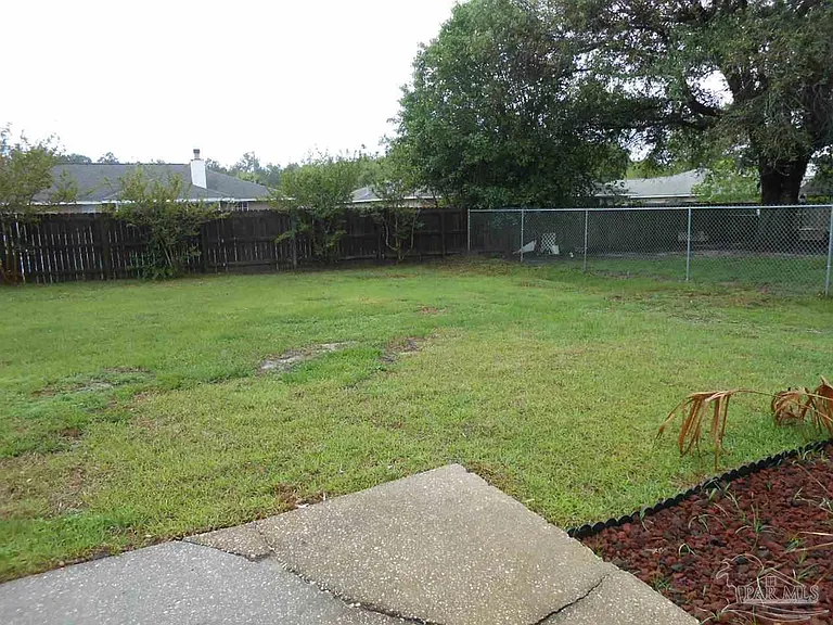 1921 Merlin Rd — Photo 18