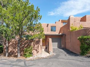 350 1/2 Calle Loma Norte, Santa Fe, NM 87501