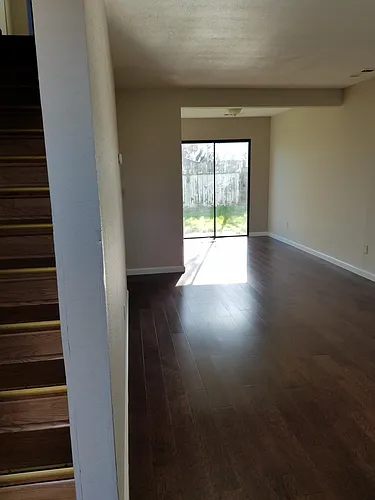 326 Vel Pl Photo 1