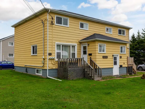 74 76 Parkview Dr #72, Charlottetown, PE C1A 2E2