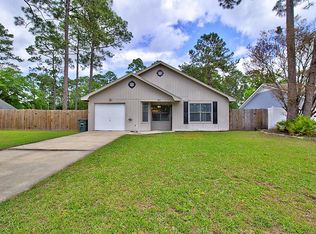 803 Lost Grove Ln, Hinesville, GA 31313