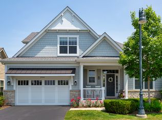 2950 Wilson Ln, Glenview, IL 60026