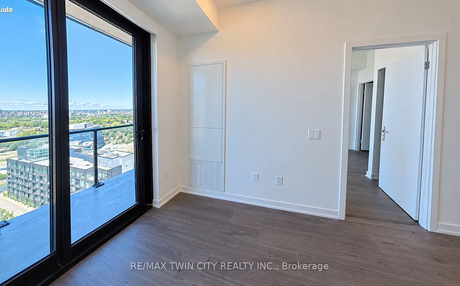 2 bed, $1,700 — Photo 4