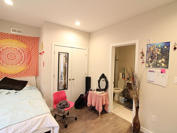 4th image of 1816 Harlan St APT C