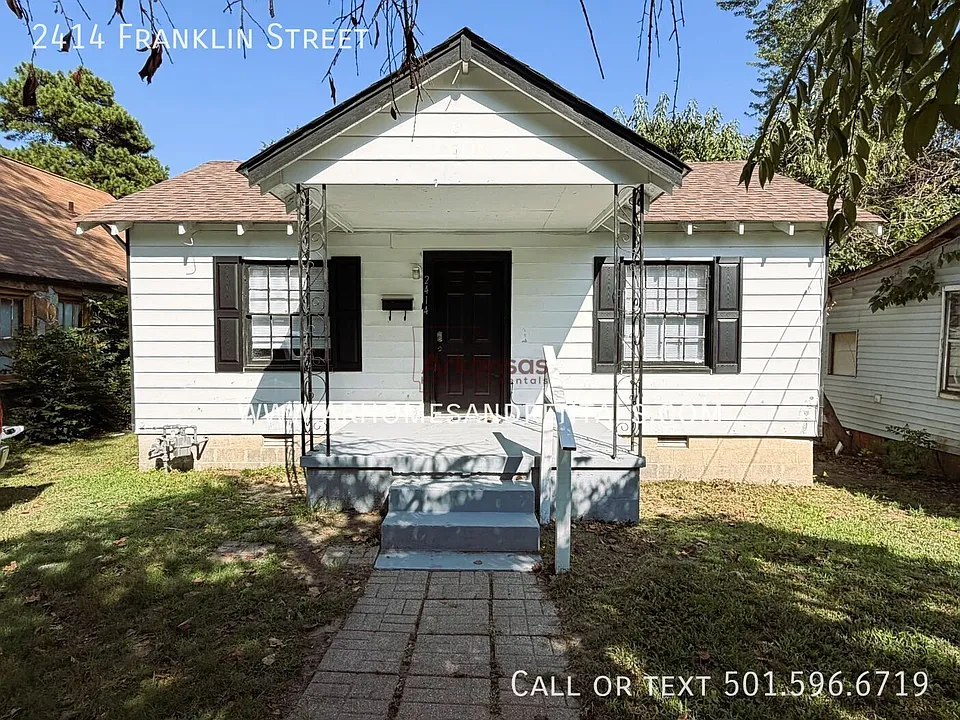 2414 Franklin St