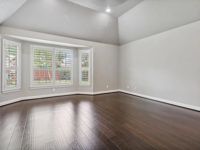 5819 Santa Fe Springs Dr — Photo 6