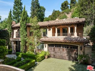3145 Abington Dr, Beverly Hills, CA 90210