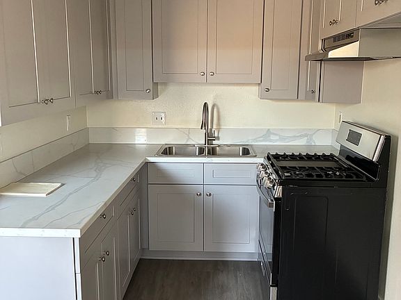 2nd image of 3341 Andrita St