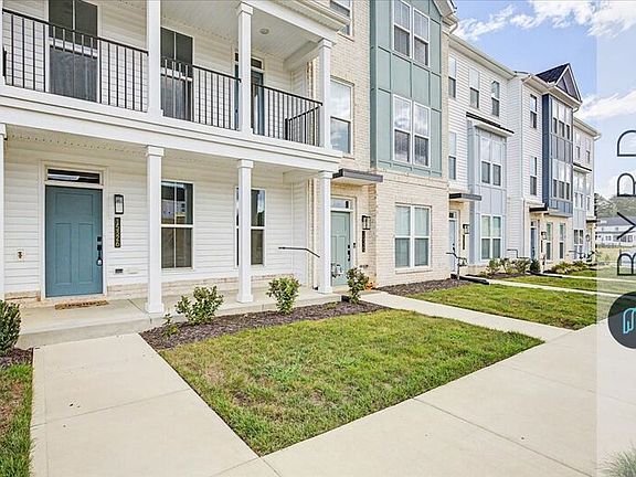 3rd image of 15326 Oasis Sun Way