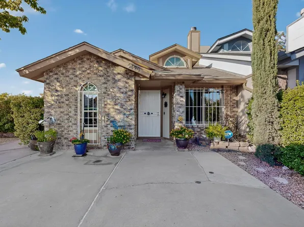 5429 Gold Rush Dr NW, Albuquerque, NM 87120