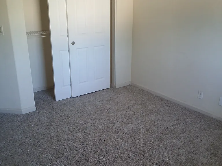 6408 Emerald Dr — Photo 9