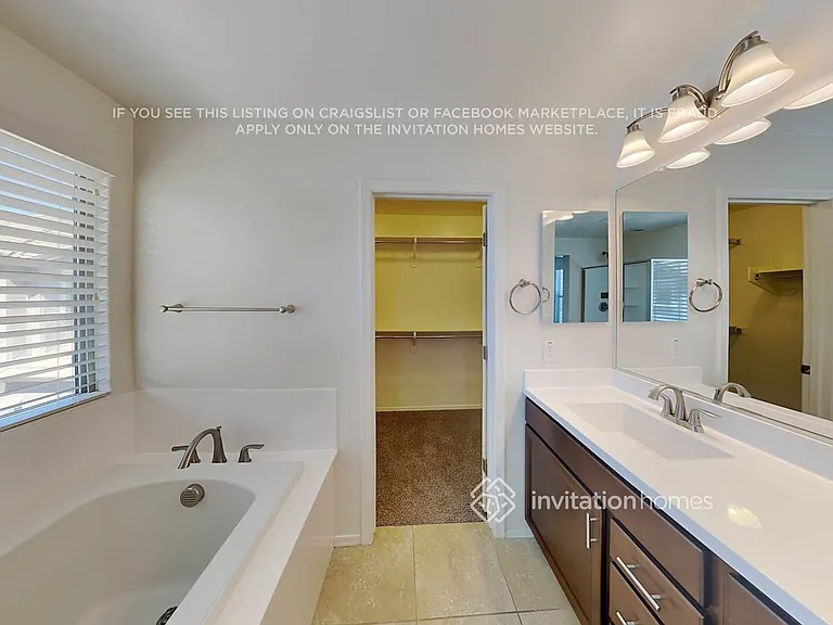 162 N Sandal — Photo 14