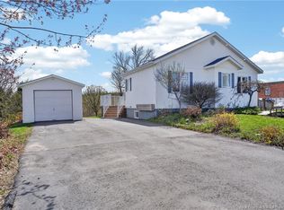 260 Victoria St, Dalhousie, NB E8C 2R7