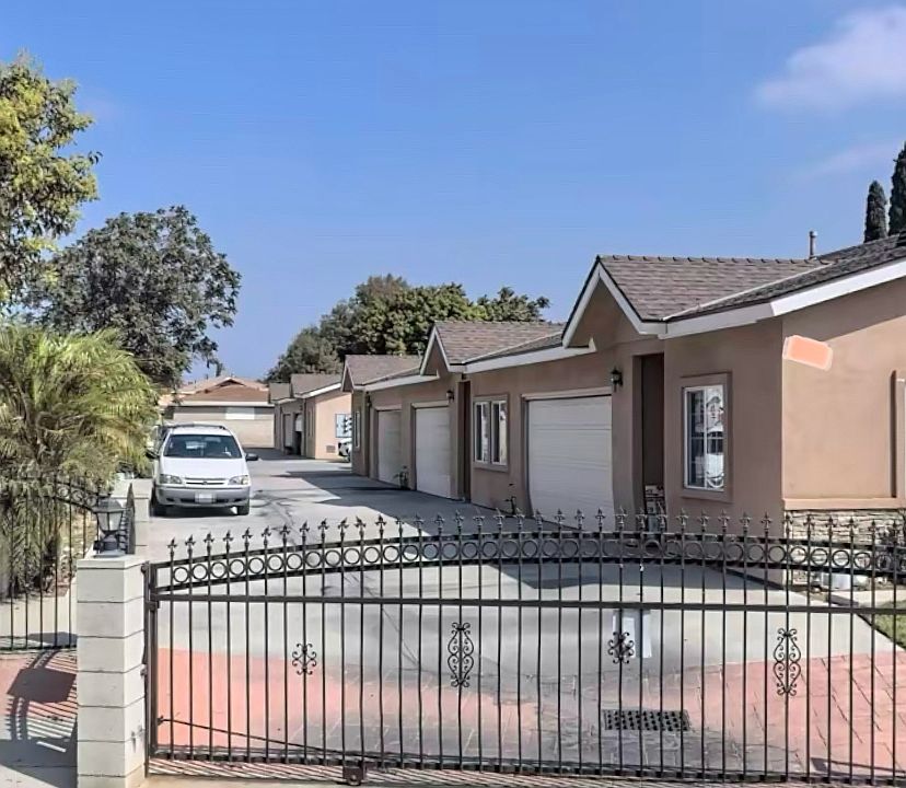 1st image of 10837 E Weaver Ave