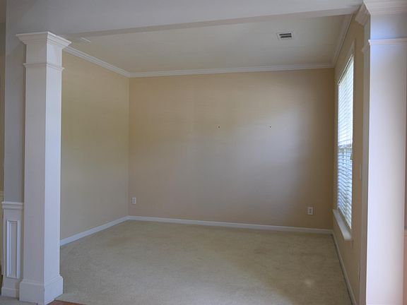 5th image of 740 Potters Bar Ln
