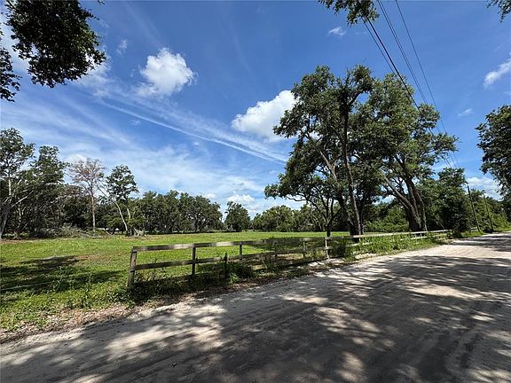 3rd image of 6845 Lumberton Rd