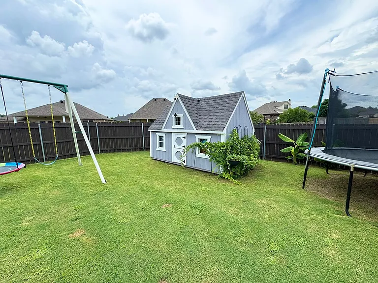 2149 Sweet Bay Cir — Photo 11