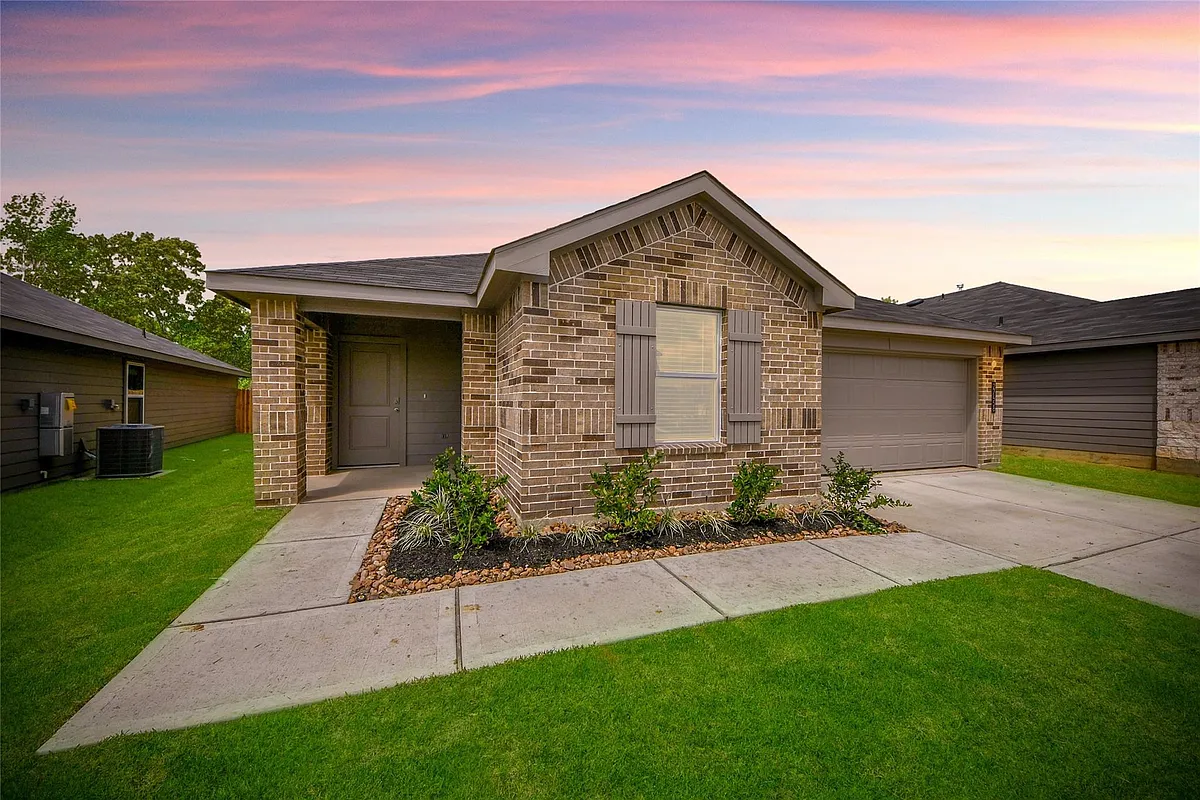 Building Photo - 27458 Serene Pine Dr
