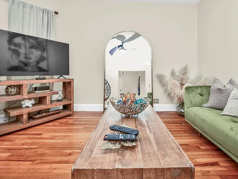 12 Ferndale St #2 — Photo 47