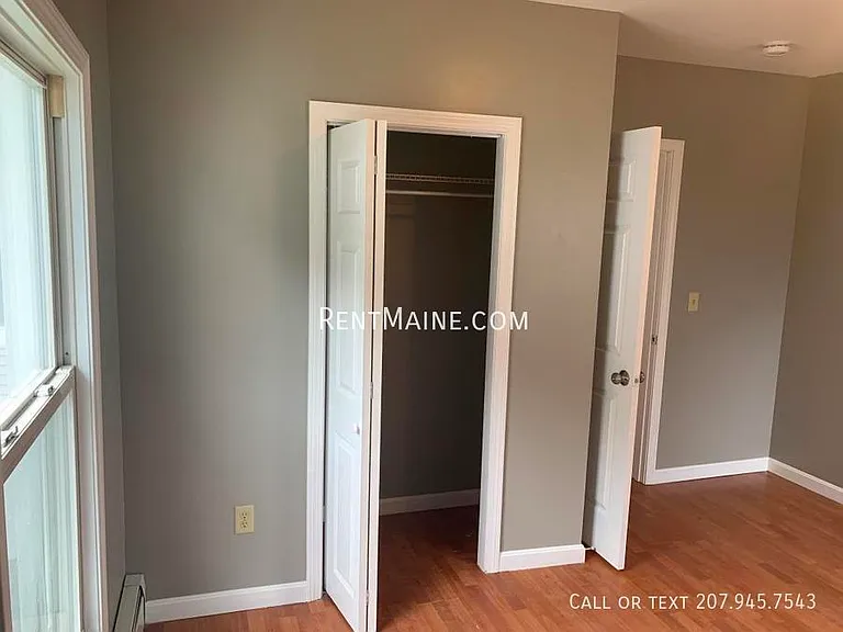 380 Hammond St #3 — Photo 8