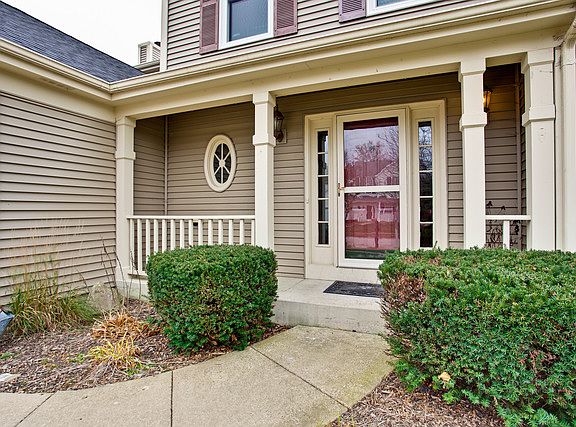2nd image of 753 Walton Ln