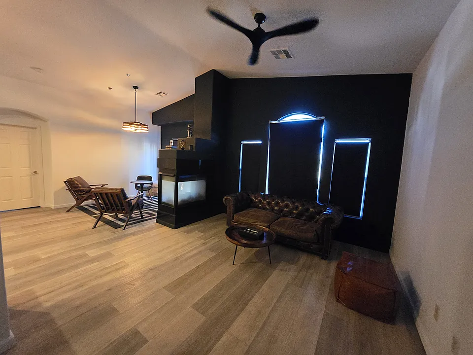 Spacious living room/ kitchen area