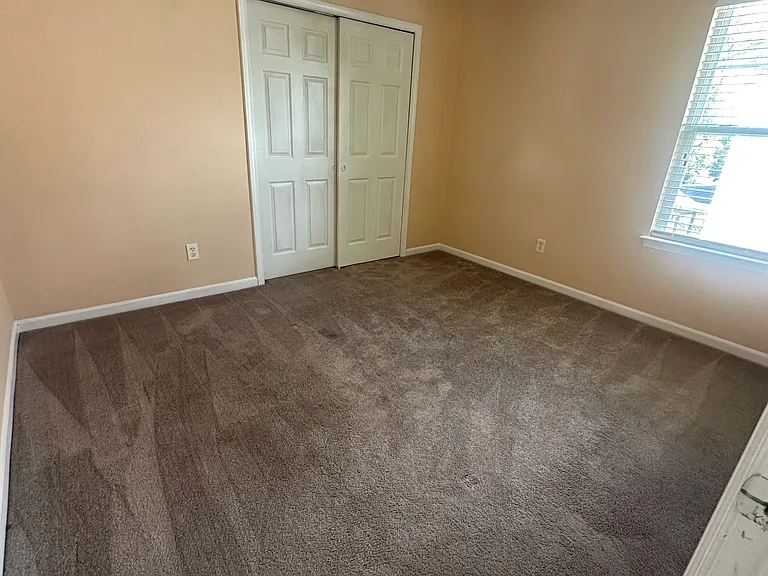 258 Killarney Trl — Photo 15