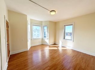 26 Vinton St APT 3, Providence, RI 02909