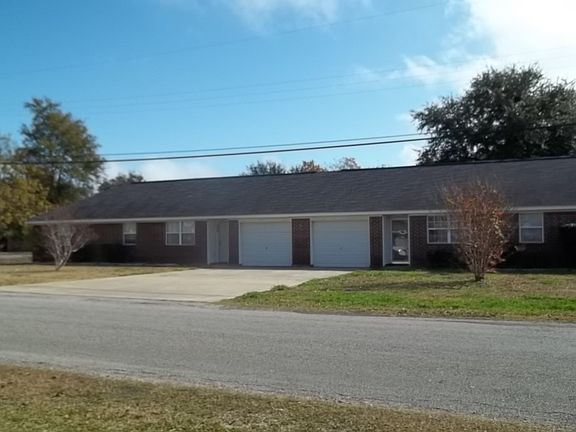 3rd image of 1401 Avenue L