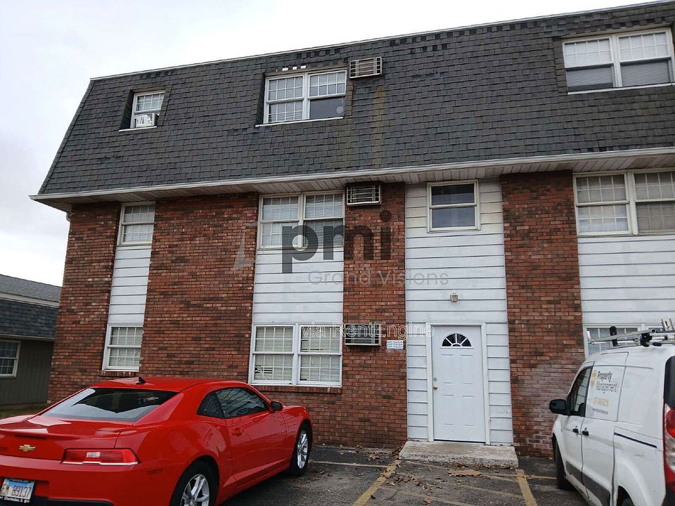 1st image of 24 W Buchanan Ave #18
