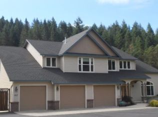 462 Champagne Creek Dr, Roseburg, OR 97471