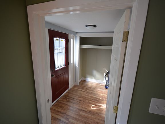 4th image of 317 S 2nd St