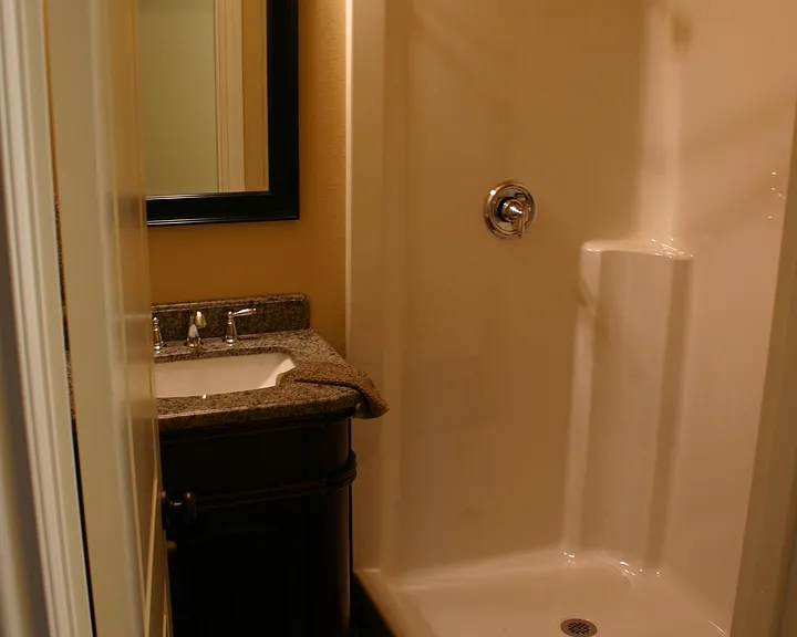 2161 NW Janssen St — Photo 5