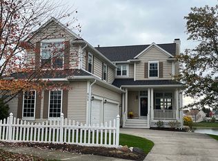 955 Watersedge Ct, Oxford, MI
