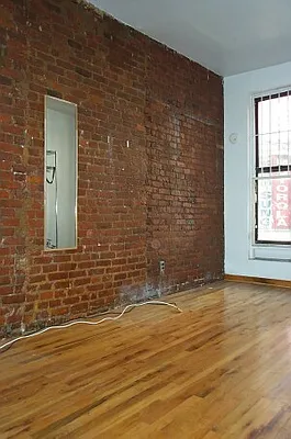 Rented by Tower Brokerage | media 24