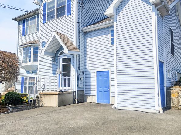 53 Asia Cir, Bridgeport, CT 06610