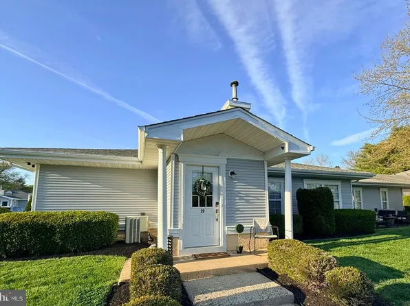2139 E Chestnut Ave APT 19, Vineland, NJ 08361