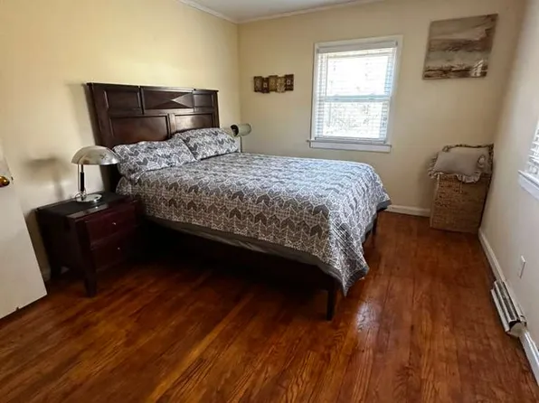 1404 Campbell Ave, Capitol Heights, MD 20743