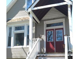 3438 N Damen Ave, Chicago, IL 60618
