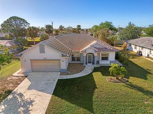 1437 Keyway Rd, Englewood, FL 34223