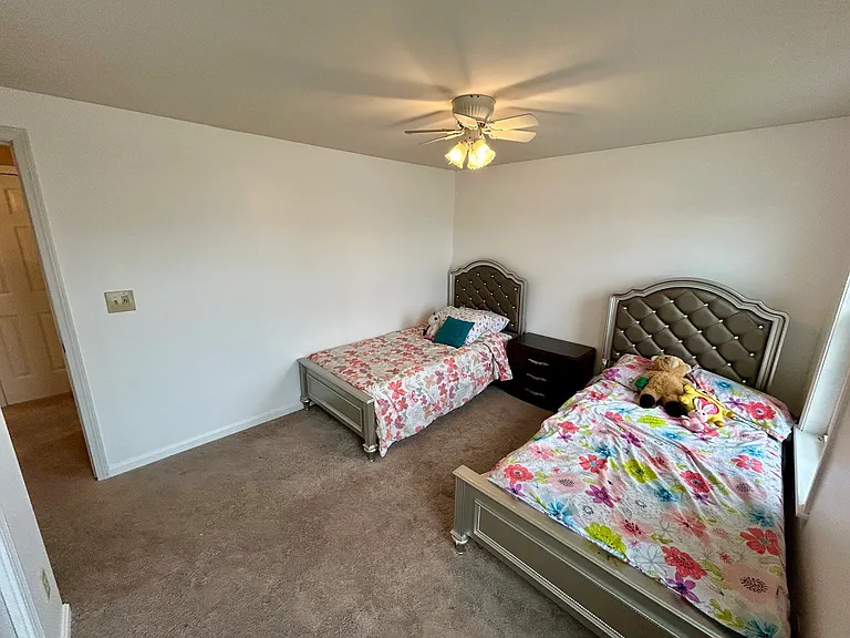 35 Fox Meadow Dr — Photo 17