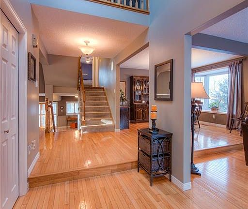 5th image of 310 Thorncrest Dr