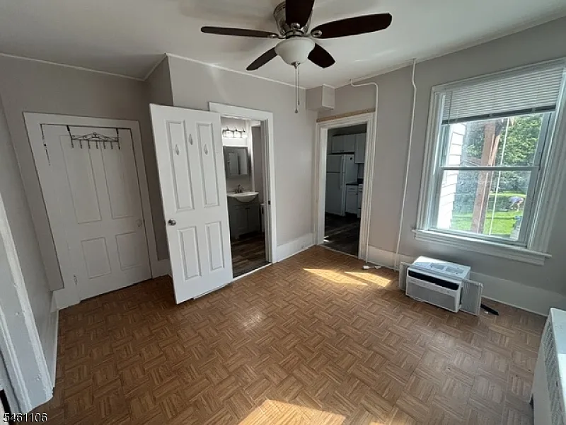 1 bed, 1.0 bath, $1,700 — Photo 4