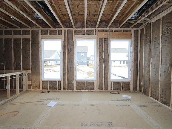 3rd image of 1059 Centerbeam Ave