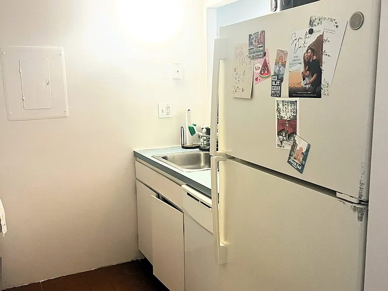 10 Thacher St #401 — Photo 5