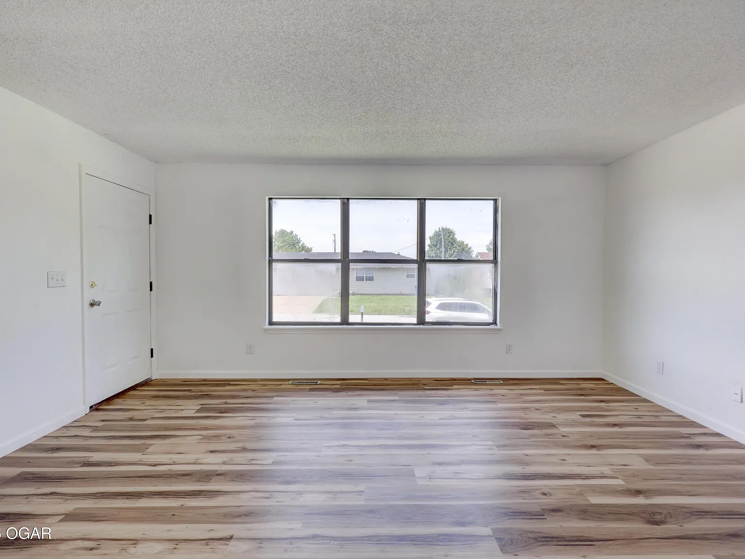 2 bed, 1.0 bath, 920 sqft, $1,100 — Photo 4